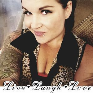 Meet your Posher, Hillary